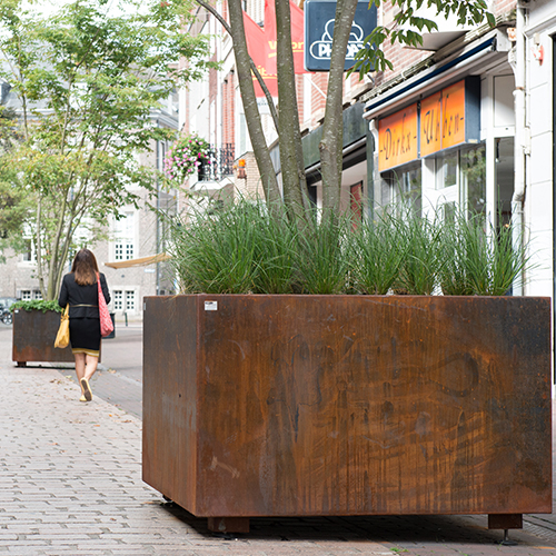 jardinière-mobile-acier-corten-haaks-mobilier-urbain-grijsen-crosofrance